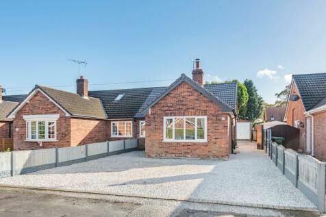 2 bedroom semi-detached bungalow for sale