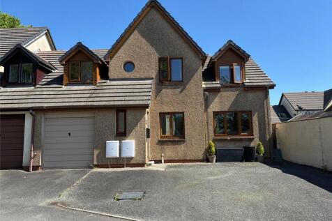 Honeyborough Grove, Neyland, Milford... 3 bed semi