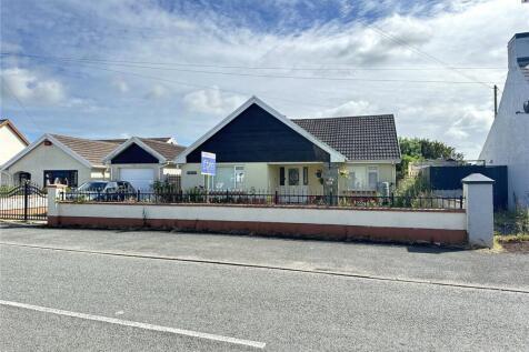 Broadmoor, Kilgetty, Pembrokeshire, SA68 3 bed bungalow for sale