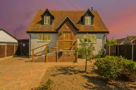 2 bedroom detached house for sale