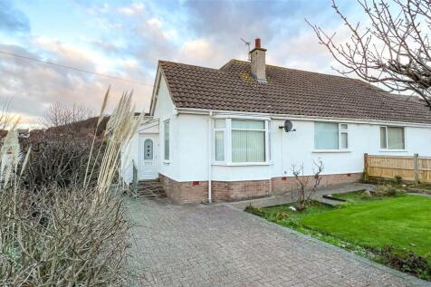 Cefn Y Bryn, Llandudno, Conwy, LL30 2 bed bungalow for sale