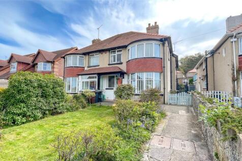 Roumania Drive, Llandudno, Conwy, LL30 1 bed apartment for sale