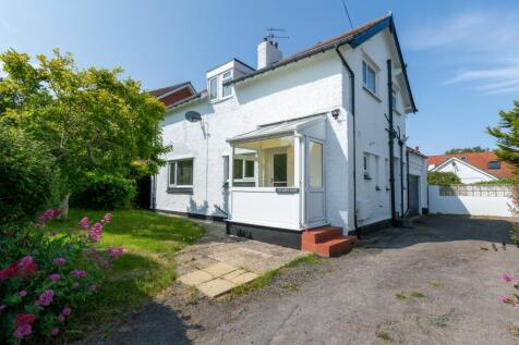 Goronwy Gardens, Penrhyn Bay... 4 bed detached house for sale