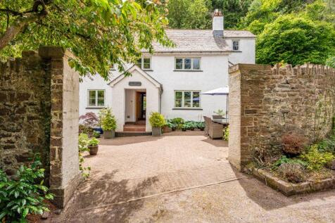 Merthyr Road, Abergavenny NP7 4 bed detached house for sale