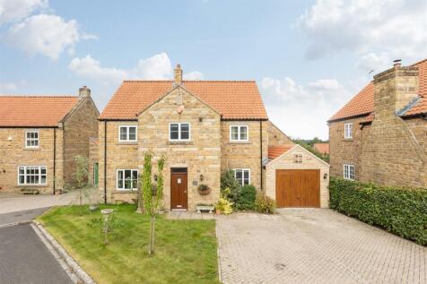 2 Thornton View, Pickering YO18 4 bed detached house for sale