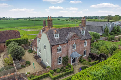 Knowlton, Wimborne, Dorset, BH21 Detached house for sale
