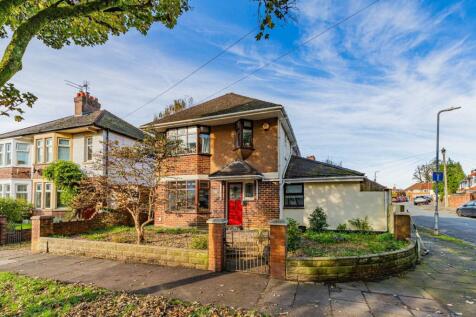 College Road, Cardiff CF14 3 bed detached house for sale