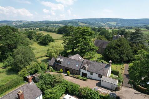 Usk NP15 4 bed detached house for sale