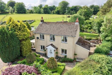 Blackwood NP12 5 bed detached house for sale