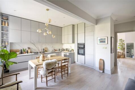 Cheyne Place, London SW3 2 bed duplex for sale