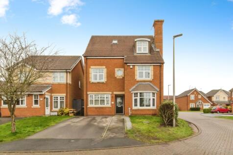 5 bedroom detached house for sale