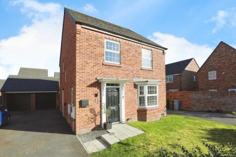 4 bedroom detached house for sale