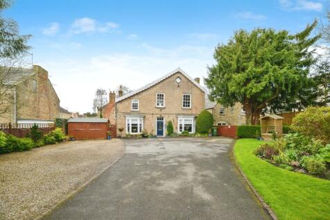 7 bedroom detached house for sale