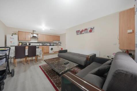 Wellington Road, Forest Gate, E7 2 bed flat for sale