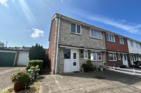 Monckton Road, Hampshire PO3 3 bed end of terrace house for sale