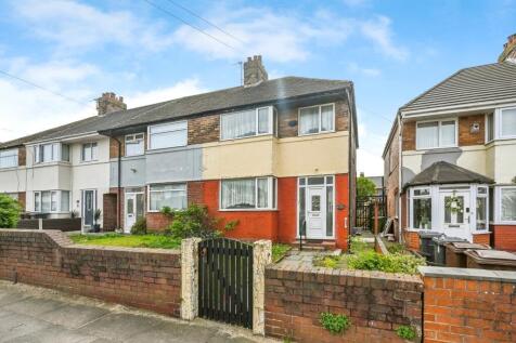 3 bedroom end of terrace house for sale