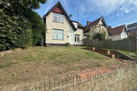 6 bedroom detached house for sale