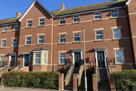 Herman De Stern Walk, Felixstowe, IP11 3 bed townhouse for sale