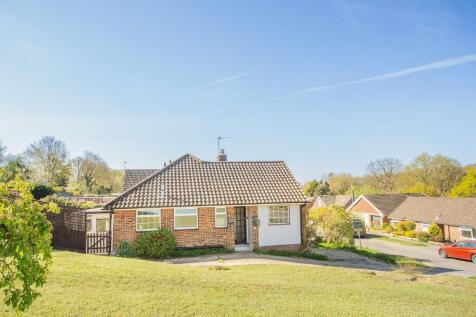 2 bedroom semi-detached bungalow for sale