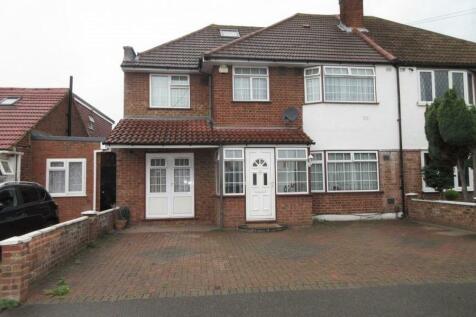 6 bedroom semi-detached house for sale