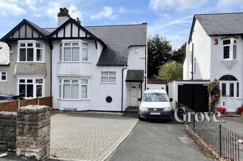 3 bedroom semi-detached house for sale