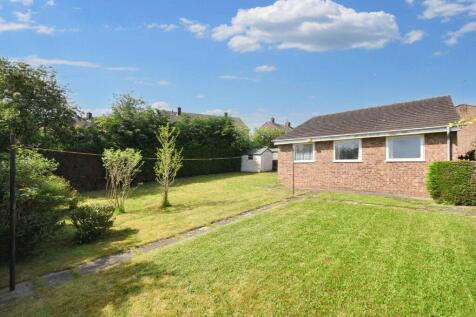 Speak Close, Wakefield, West Yorkshire 3 bed bungalow for sale