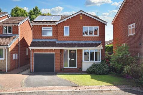 4 bedroom detached house for sale