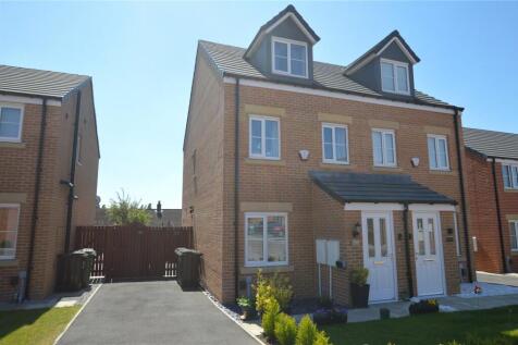 Sintering Close, Wakefield, West... 3 bed semi