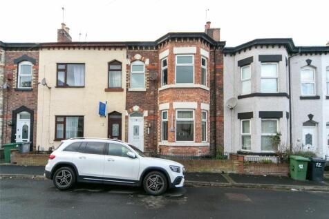 5 bedroom terraced house for sale