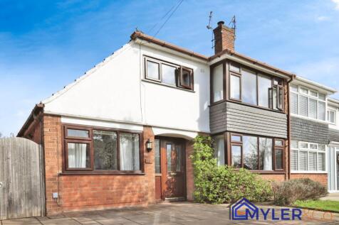 Lynton Crescent, Widnes, WA8 3 bed semi