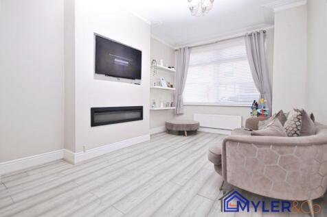 Appleton Road, Widnes, WA8 3 bed terraced house for sale