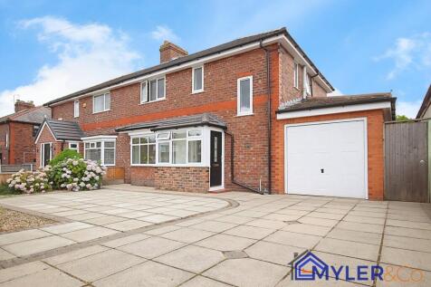 Liverpool Road, Widnes, WA8 3 bed semi