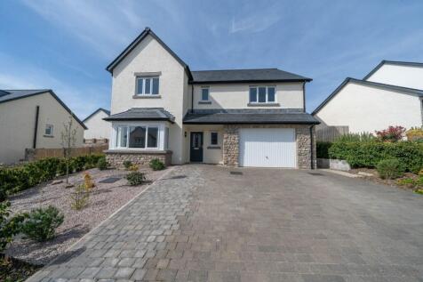 2 Chalk Grove, Kendal 5 bed detached house for sale