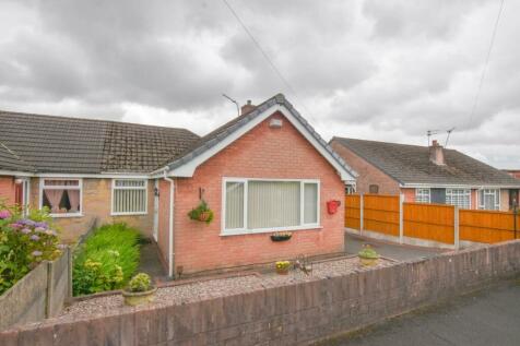 3 bedroom semi-detached bungalow for sale