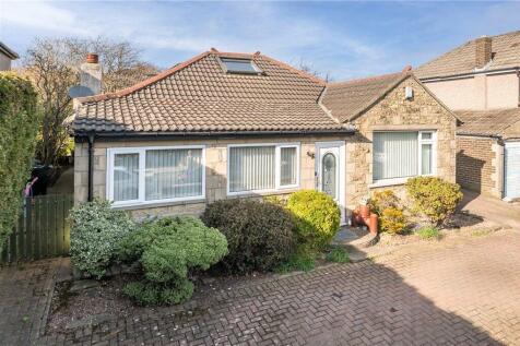 Daisy Hill Grove, Bradford, West... 4 bed bungalow for sale