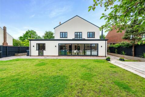 5 bedroom detached house for sale