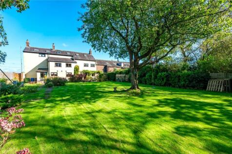 5 bedroom link detached house for sale