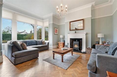 Clifton Drive, Lancashire FY8 5 bed semi