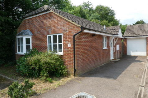 Horton Close, Middleton Cheney... 2 bed detached bungalow for sale