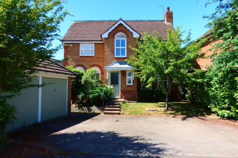 Waller Drive, Banbury, OX16 9NS 4 bed detached house for sale