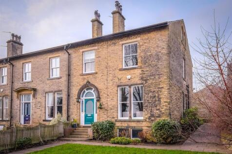 Heath Avenue, Halifax 5 bed character property for sale