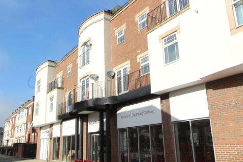 Polo Court, Swan Street, Petersfield... 2 bed apartment for sale