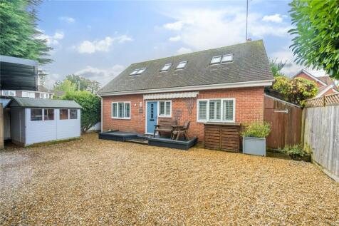 Western Road, Liss, Hampshire, GU33 3 bed detached house for sale