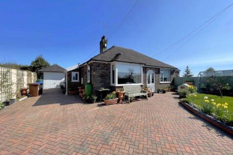 3 bedroom detached bungalow for sale
