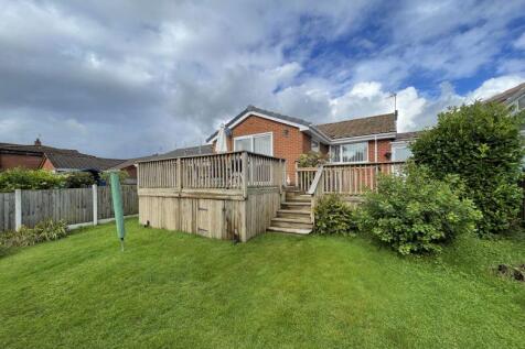3 bedroom detached bungalow for sale