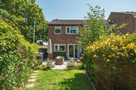 Vixen Close, Hampshire PO14 2 bed house for sale