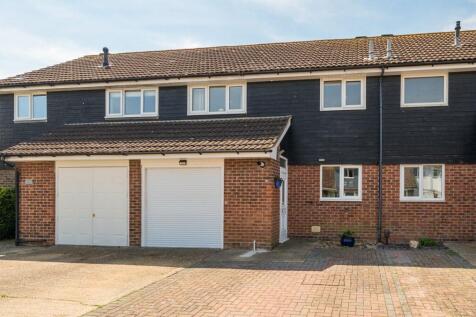 Bramham Moor, Hampshire PO14 3 bed terraced house for sale