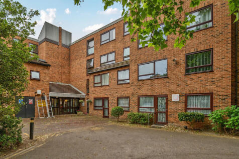 Grove Road North, Hampshire PO5 1 bed parking for sale