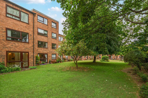 Grove Road North, Hampshire PO5 1 bed parking for sale