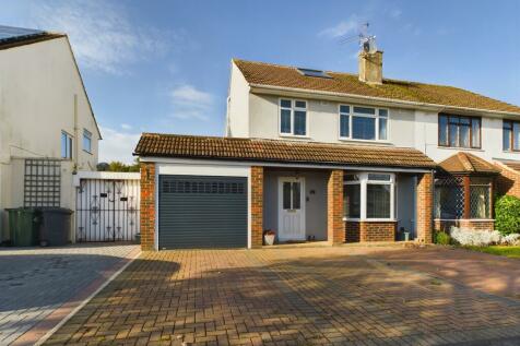 4 bedroom semi-detached house for sale